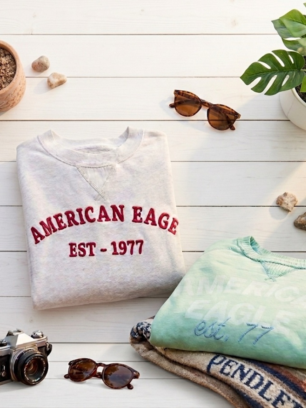 Bundle of American eagle sweatshirts Gray S green Xs teens, women sweatshirt